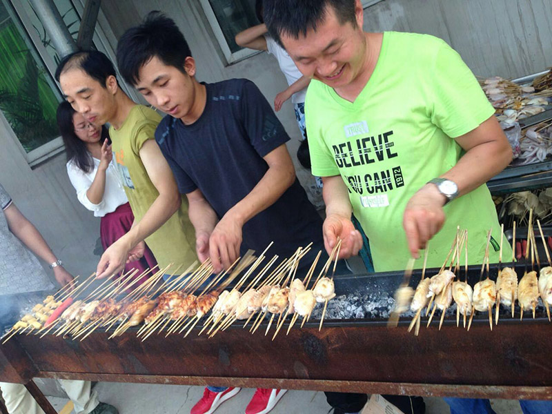 專業(yè)紙罐生產廠家軍興溢美舉辦仲夏狂歡夜